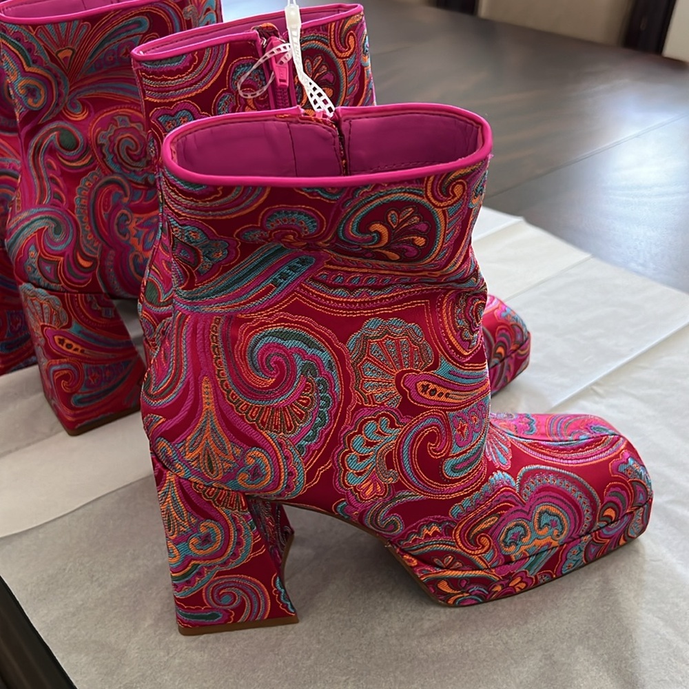 GB So-Retro Satin Paisley Jacquard Platform Block Heel Booties - Picture 3 of 11